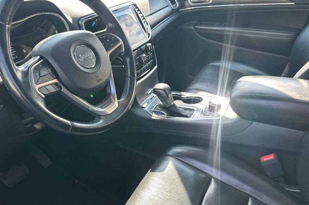 used 2020 Jeep Grand Cherokee car, priced at $17,520