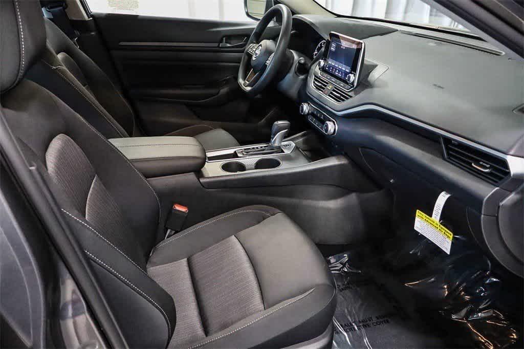 new 2025 Nissan Altima car, priced at $25,552