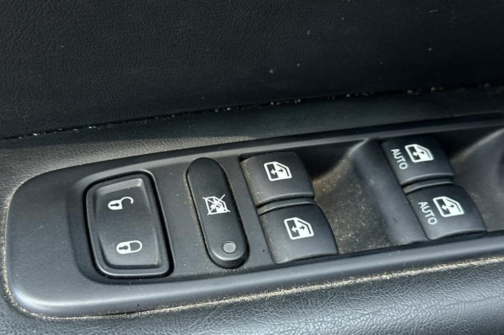 used 2019 Jeep Compass car, priced at $16,474