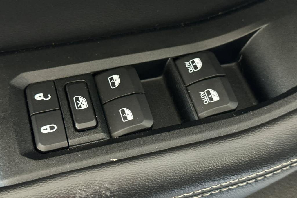 used 2023 Jeep Grand Cherokee L car, priced at $26,279