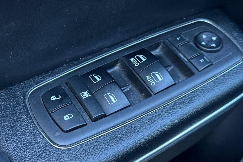 used 2018 Chrysler 300 car, priced at $25,188