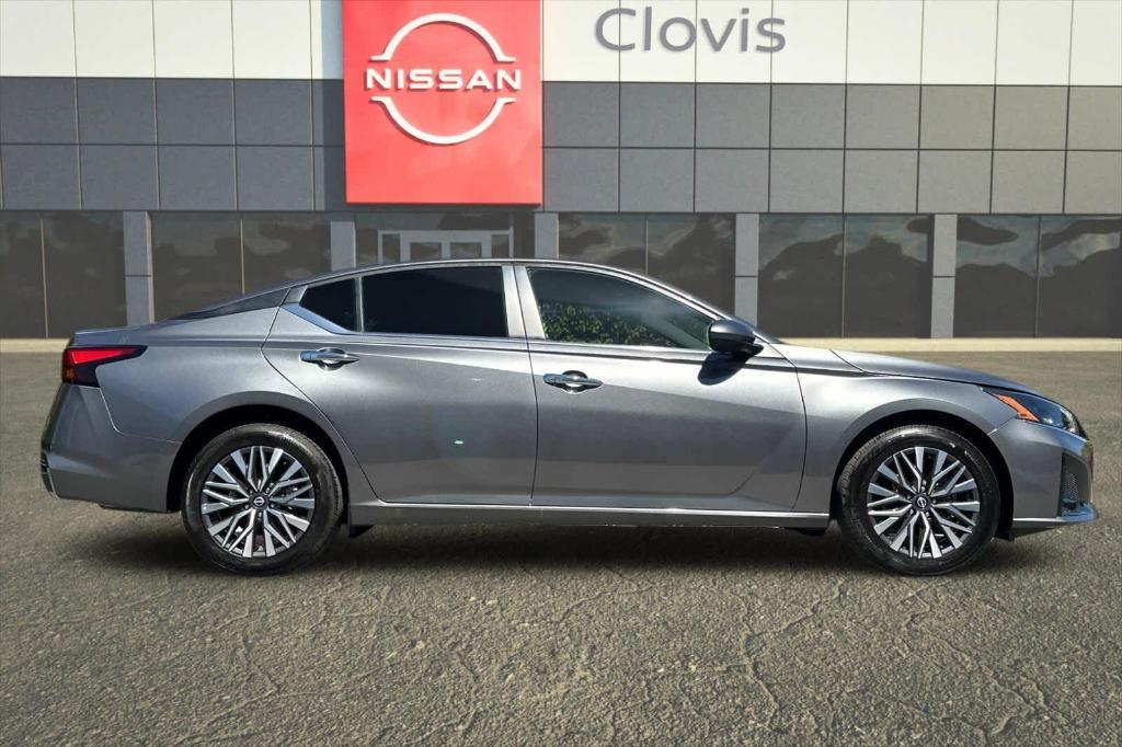 used 2023 Nissan Altima car, priced at $22,999