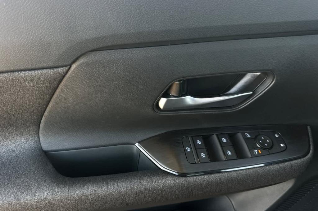 new 2026 Nissan Kicks car, priced at $25,695