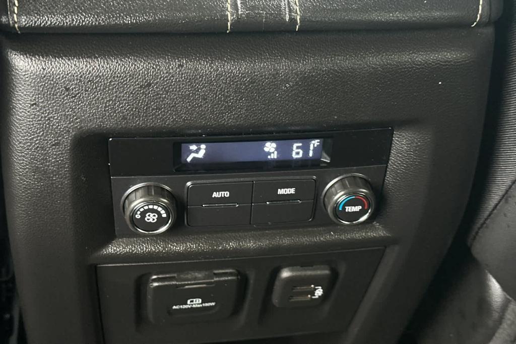 used 2023 Chevrolet Traverse car, priced at $30,671