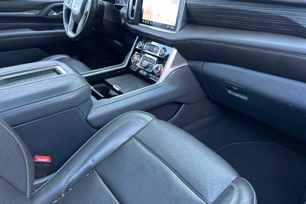 used 2021 GMC Yukon car, priced at $51,873