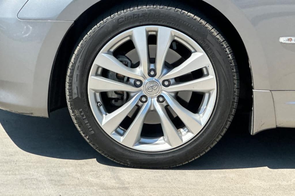 used 2010 INFINITI M35 car, priced at $9,999