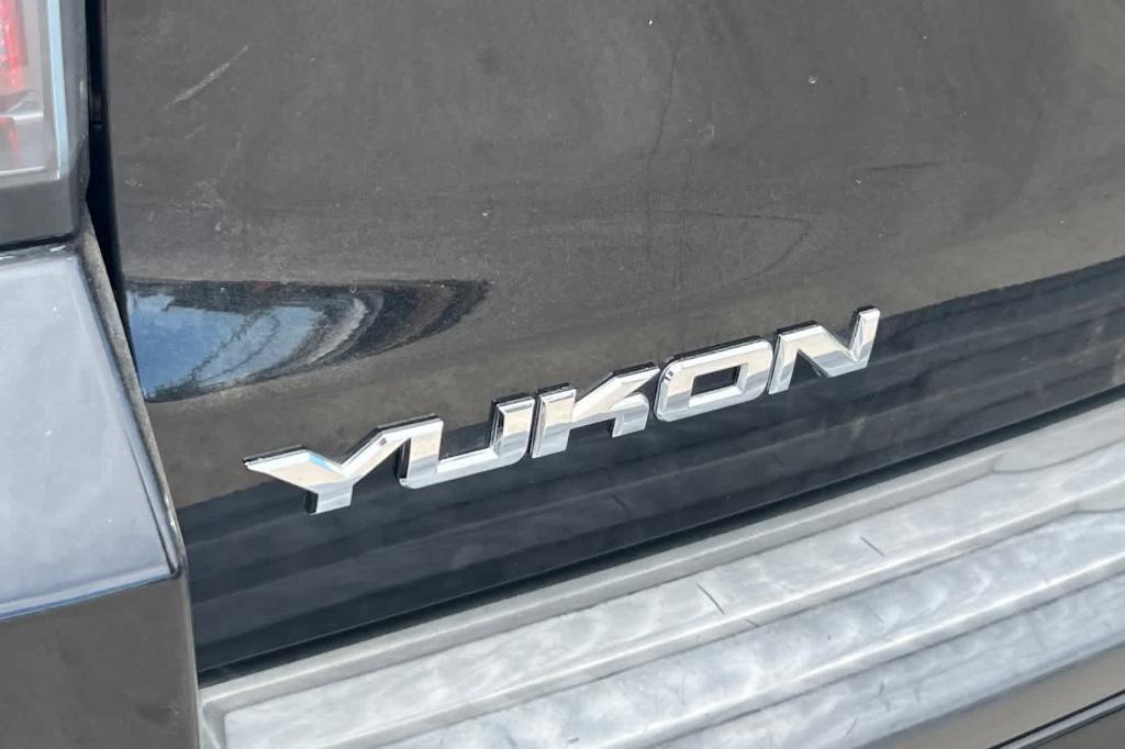 used 2015 GMC Yukon car, priced at $15,475