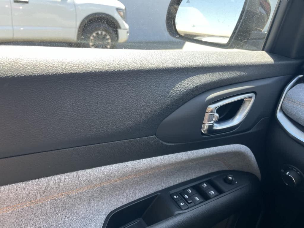 used 2022 Jeep Compass car, priced at $20,306