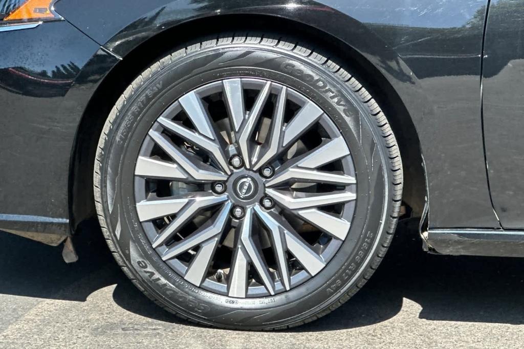 used 2023 Nissan Altima car, priced at $18,623
