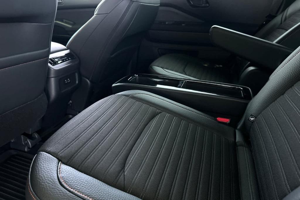 new 2025 Nissan Pathfinder car, priced at $47,620