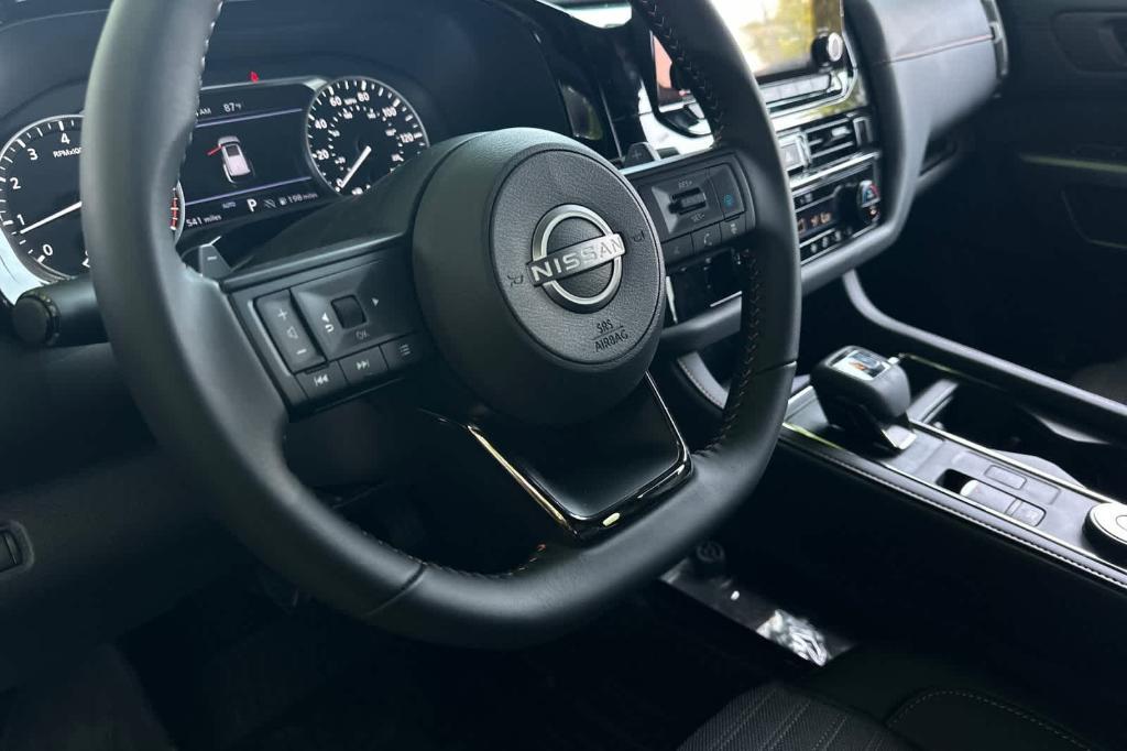new 2025 Nissan Pathfinder car, priced at $47,620