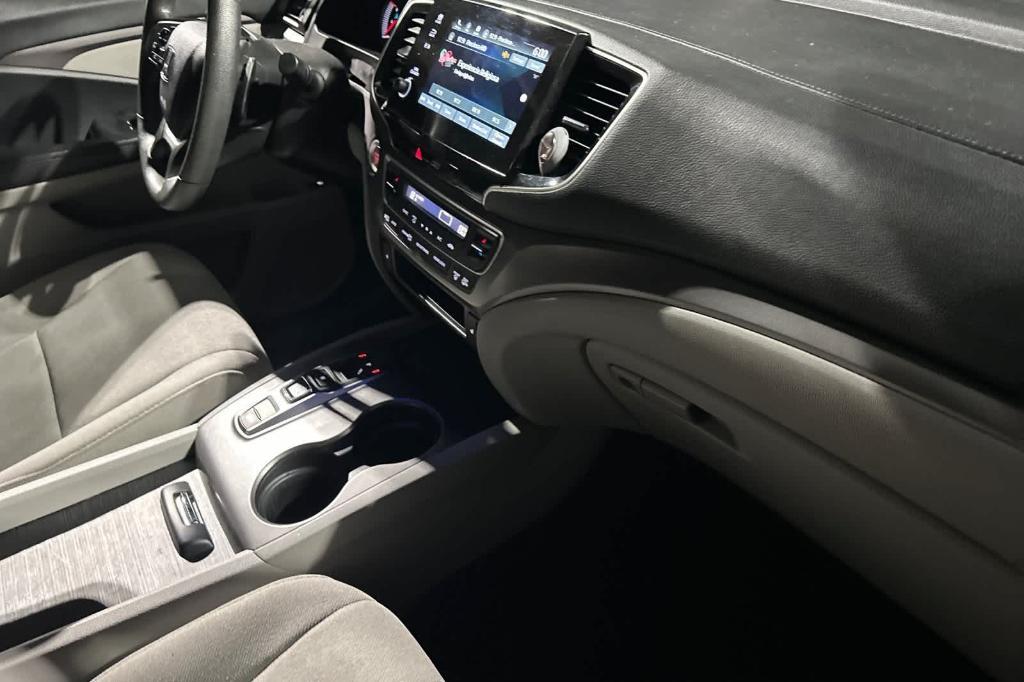 used 2021 Honda Pilot car, priced at $26,078
