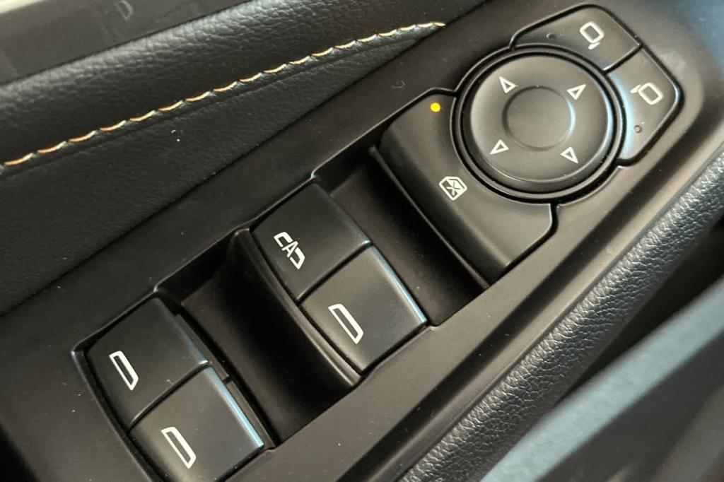 used 2020 Chevrolet Traverse car, priced at $21,021