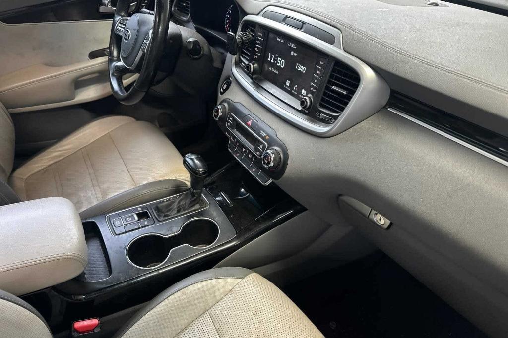 used 2019 Kia Sorento car, priced at $16,606