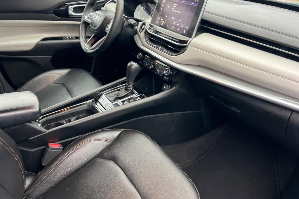 used 2023 Jeep Compass car, priced at $19,862