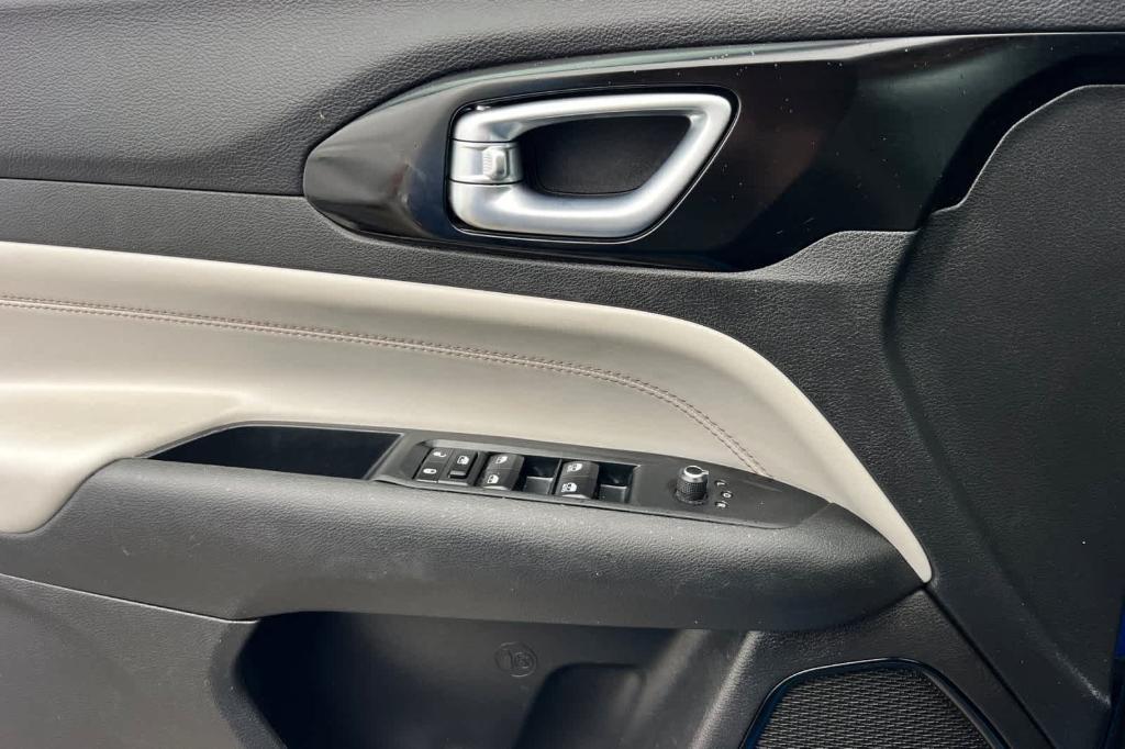 used 2023 Jeep Compass car, priced at $19,862