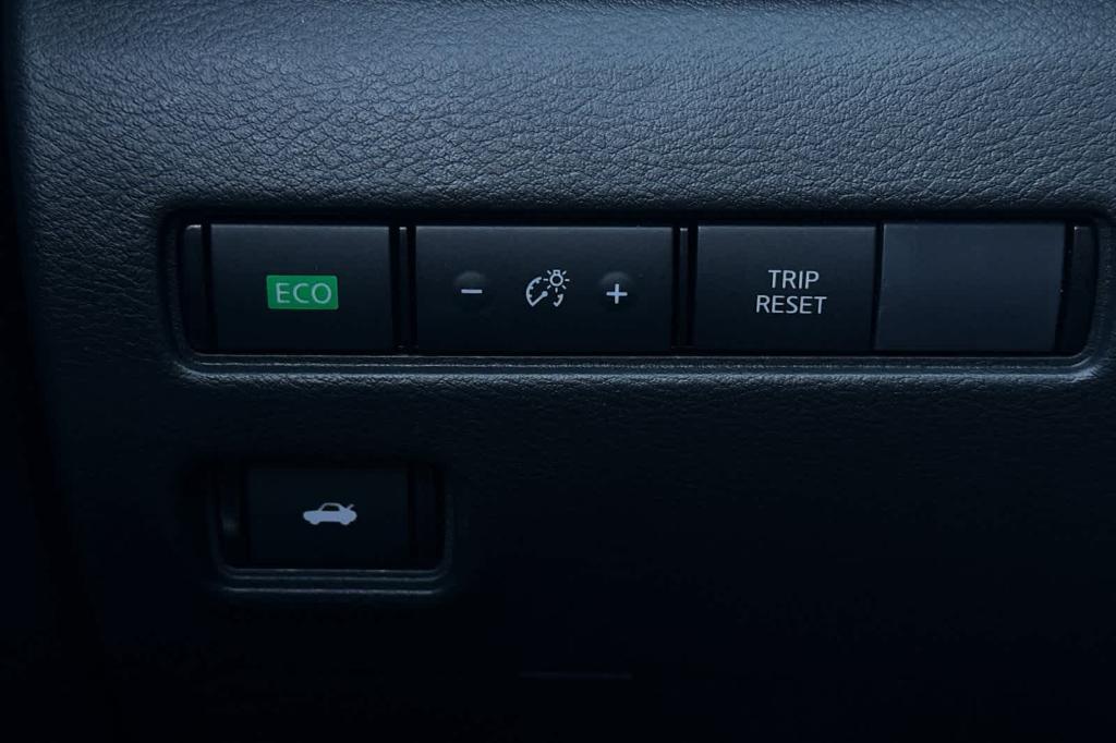 new 2025 Nissan Sentra car, priced at $26,035