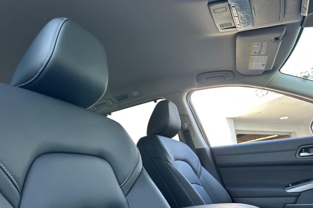 new 2025 Nissan Pathfinder car, priced at $40,828
