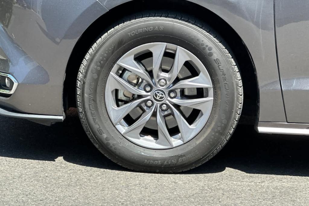 used 2023 Toyota Sienna car, priced at $39,295