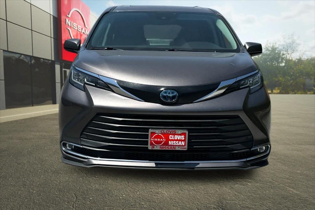 used 2023 Toyota Sienna car, priced at $39,295
