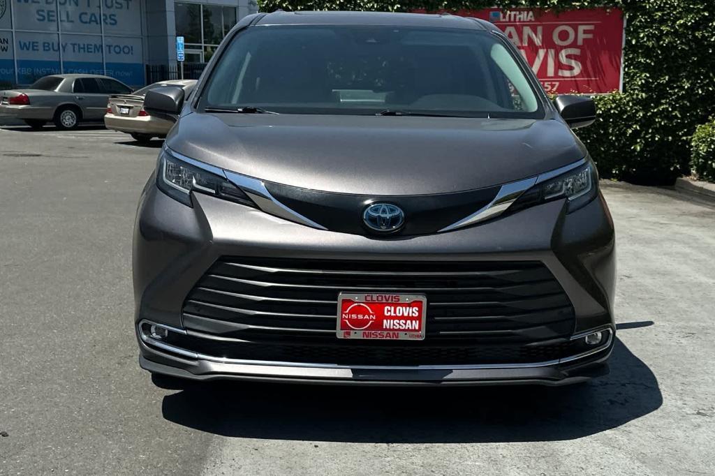 used 2023 Toyota Sienna car, priced at $39,295