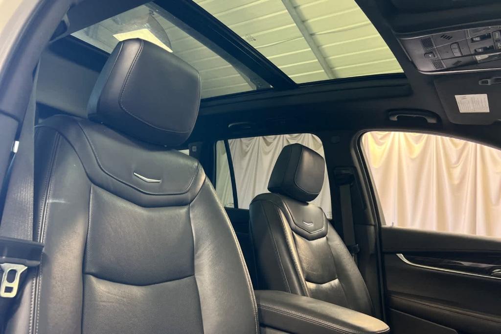 used 2020 Cadillac XT6 car, priced at $28,995