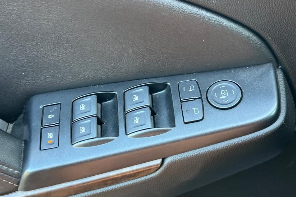used 2019 Chevrolet Suburban car, priced at $18,258