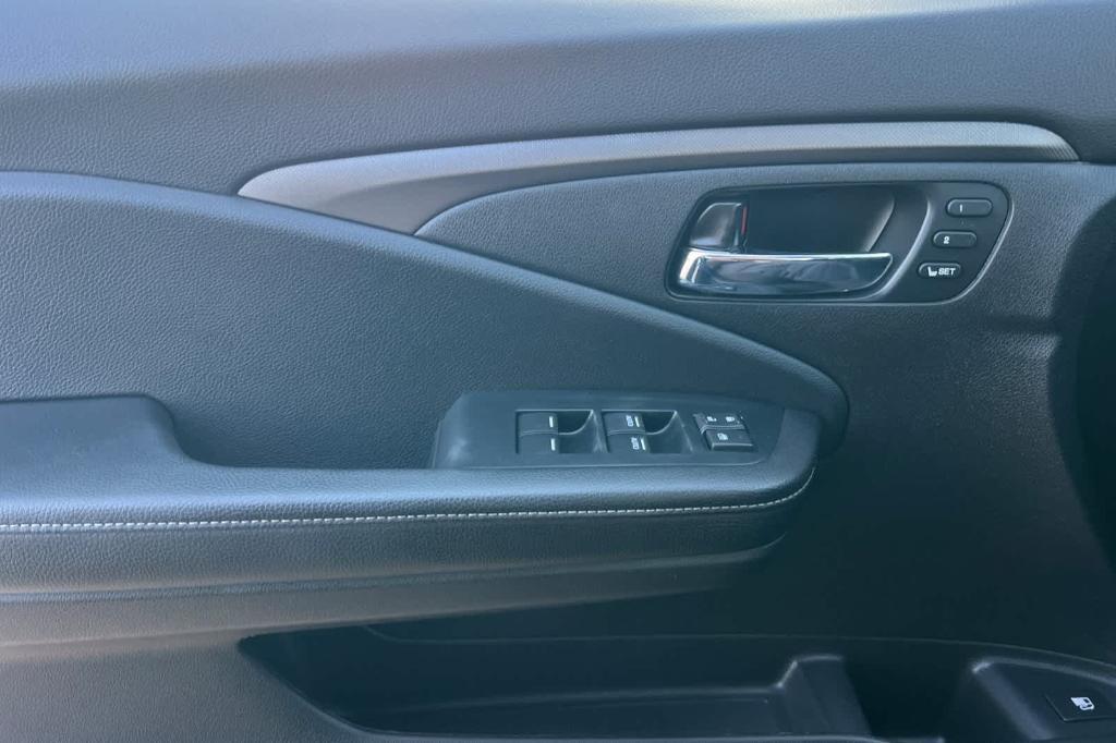 used 2023 Honda Ridgeline car, priced at $32,801