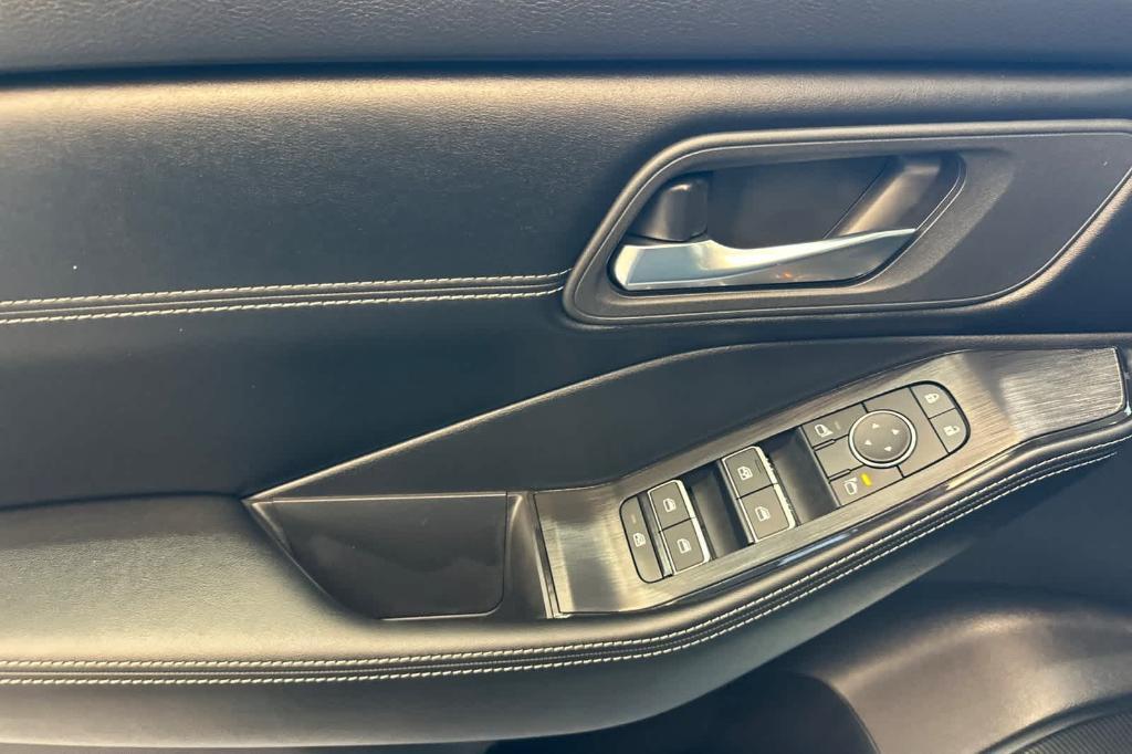 new 2025 Nissan Rogue car, priced at $36,094