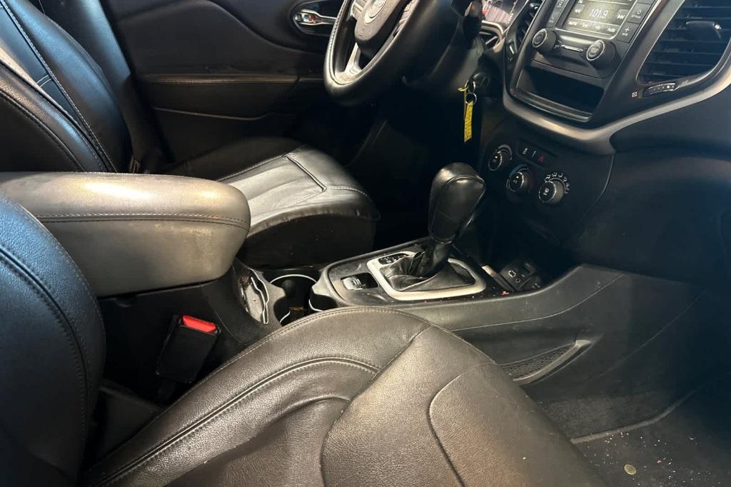 used 2014 Jeep Cherokee car, priced at $8,942