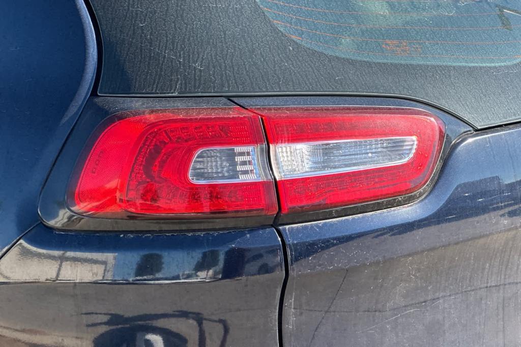 used 2014 Jeep Cherokee car, priced at $8,942