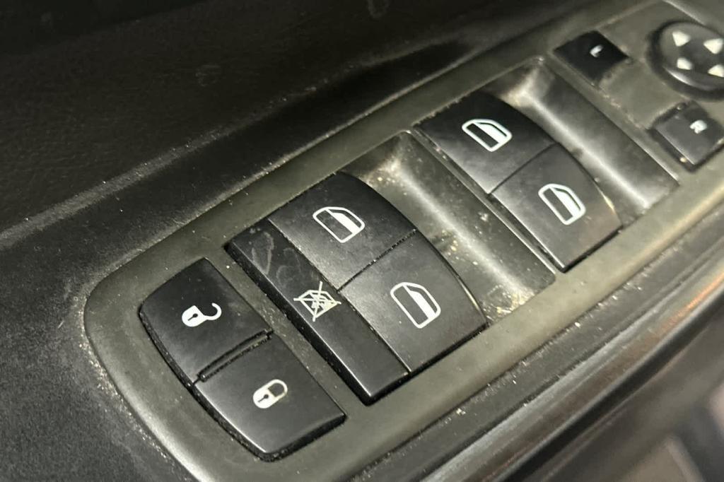 used 2014 Jeep Cherokee car, priced at $8,942