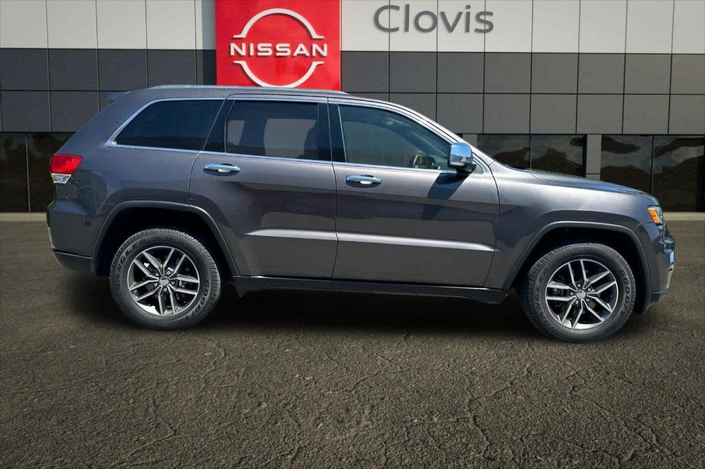used 2017 Jeep Grand Cherokee car, priced at $12,271
