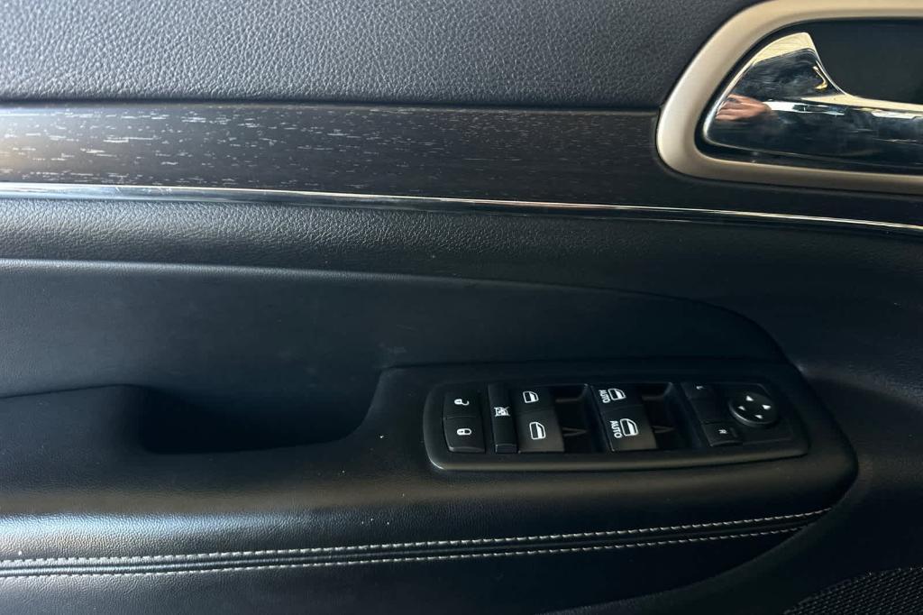 used 2017 Jeep Grand Cherokee car, priced at $12,271