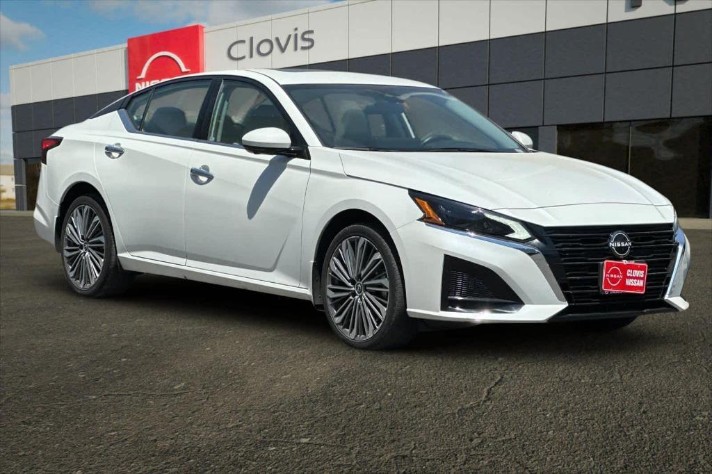used 2023 Nissan Altima car, priced at $25,862