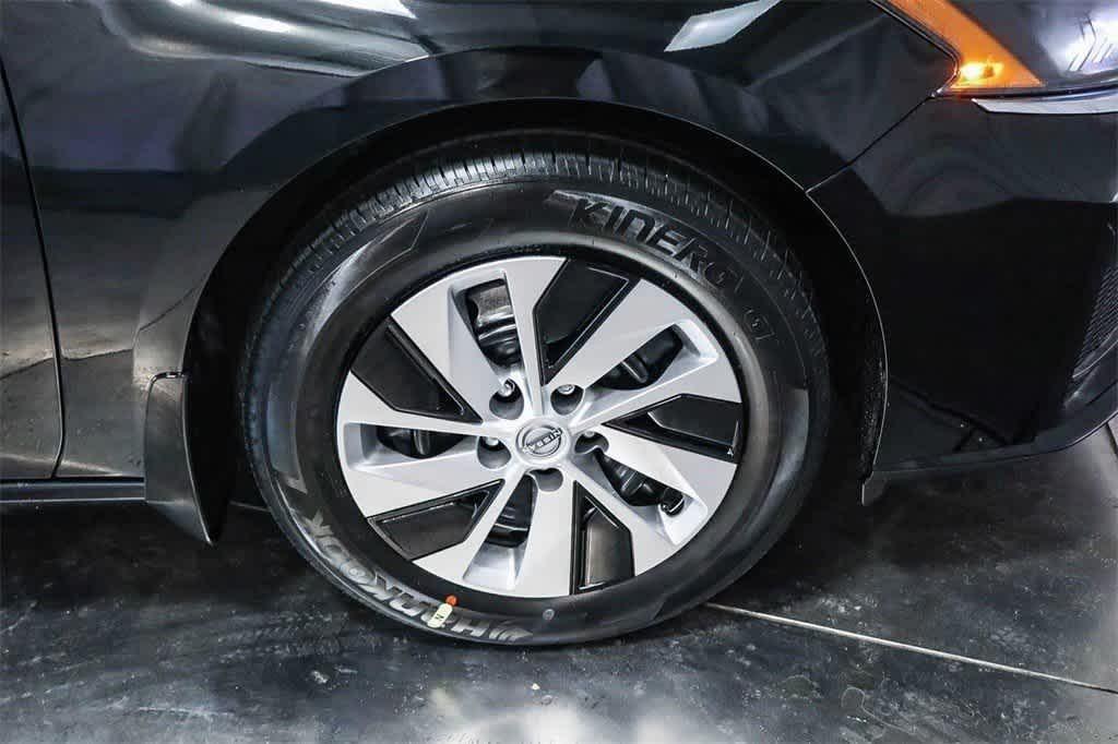 new 2025 Nissan Altima car, priced at $26,158