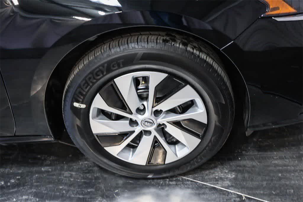 new 2025 Nissan Altima car, priced at $25,552