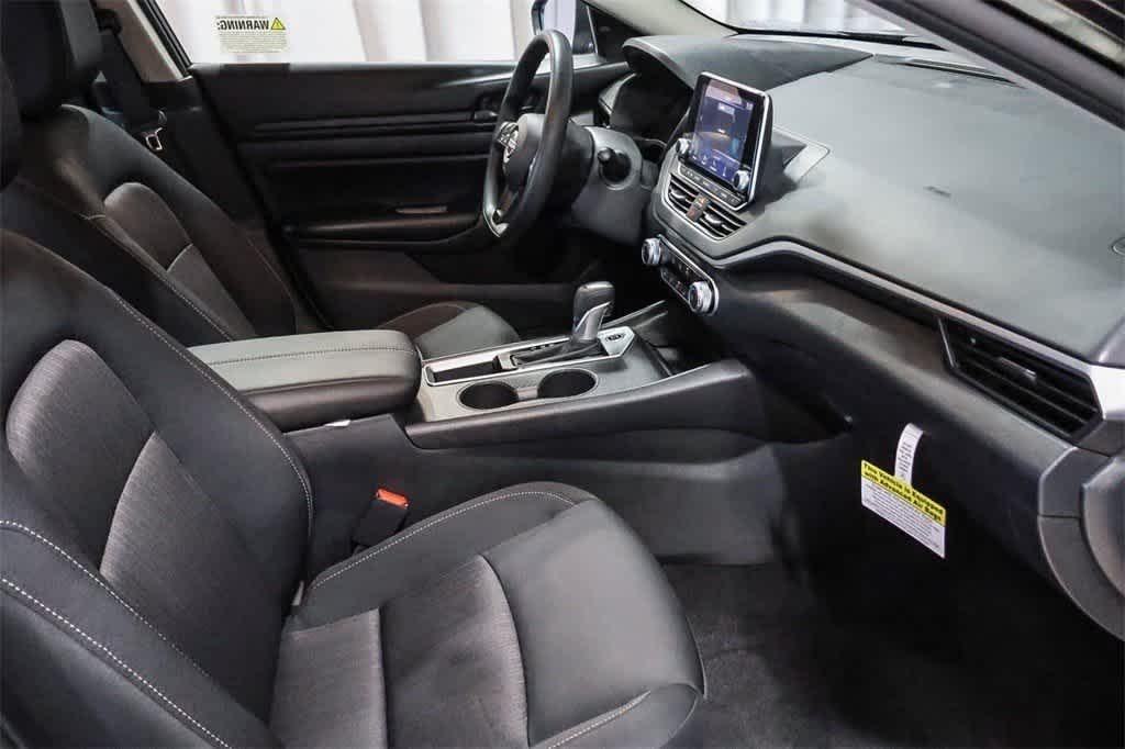 new 2025 Nissan Altima car, priced at $25,552
