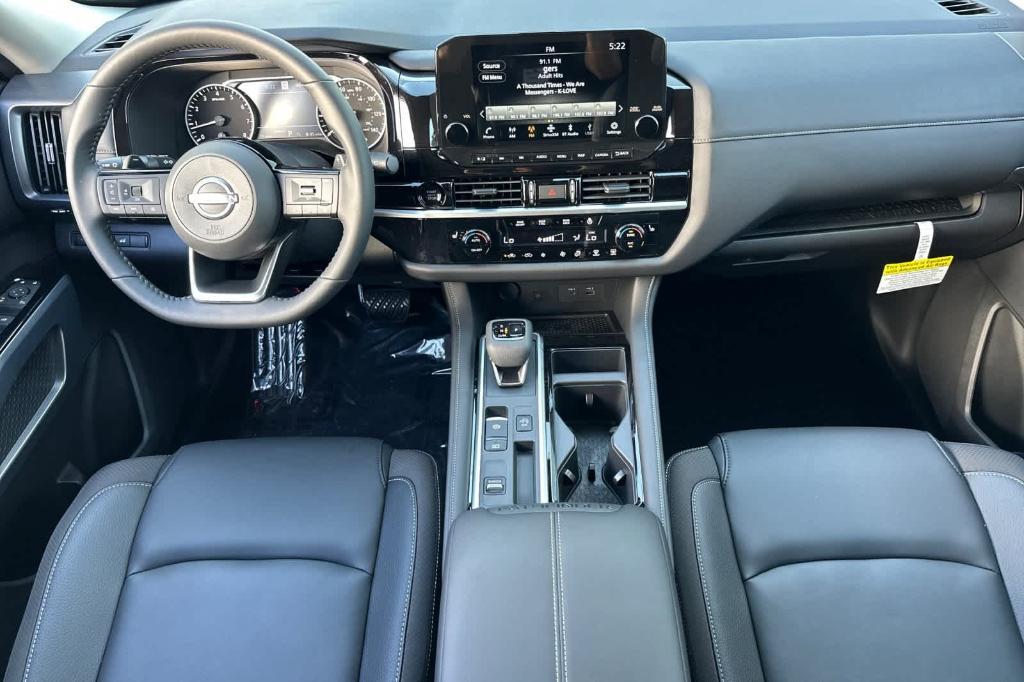 new 2025 Nissan Pathfinder car, priced at $36,670