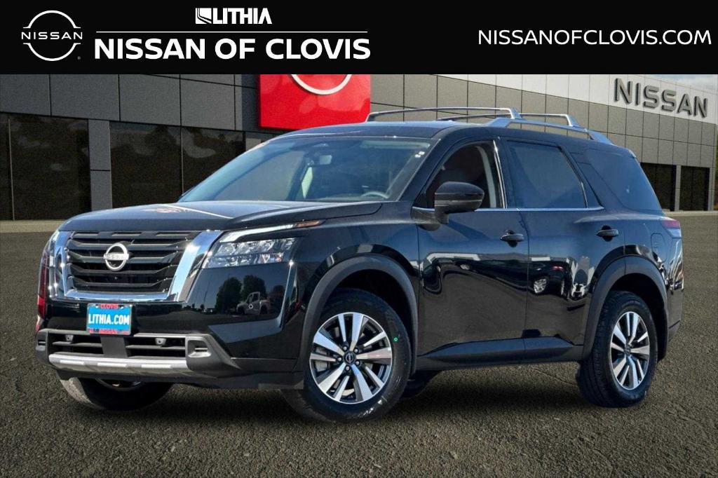 new 2025 Nissan Pathfinder car, priced at $36,670