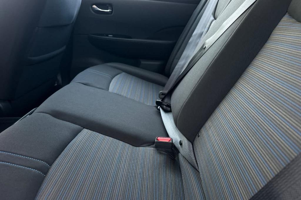 new 2025 Nissan Leaf car, priced at $39,060