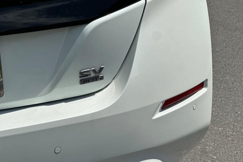new 2025 Nissan Leaf car, priced at $39,060