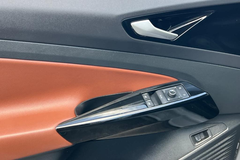 used 2021 Volkswagen ID.4 car, priced at $18,773