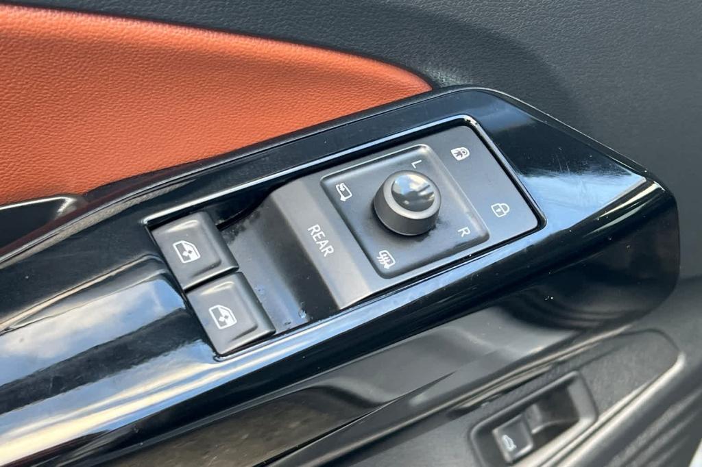 used 2021 Volkswagen ID.4 car, priced at $18,773