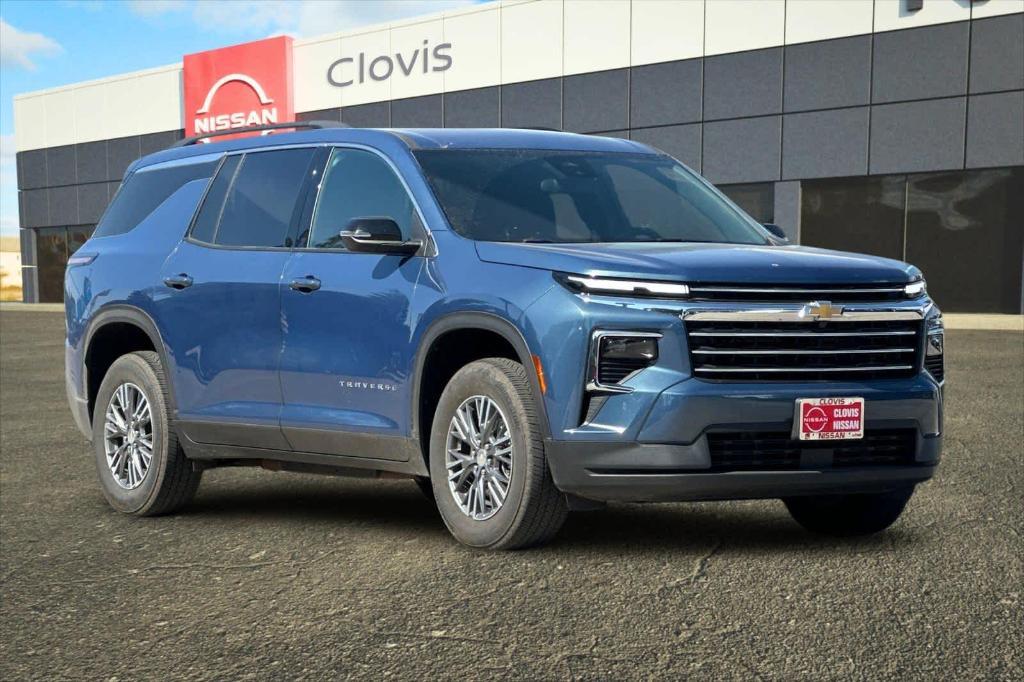 used 2025 Chevrolet Traverse car, priced at $38,749