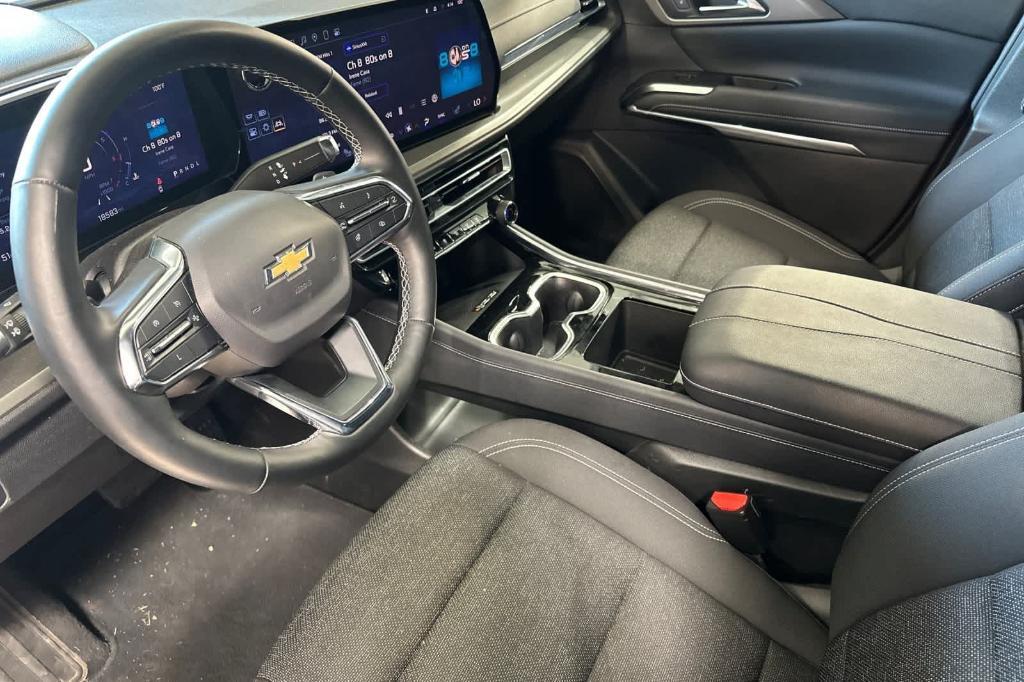 used 2025 Chevrolet Traverse car, priced at $38,749