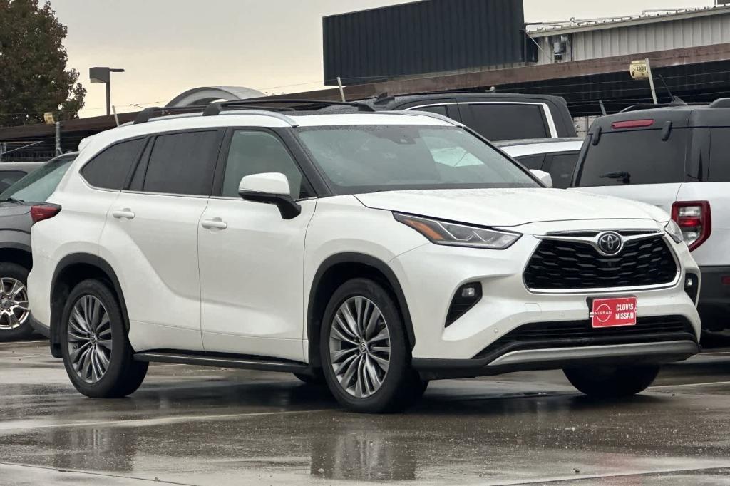 used 2020 Toyota Highlander car, priced at $36,310