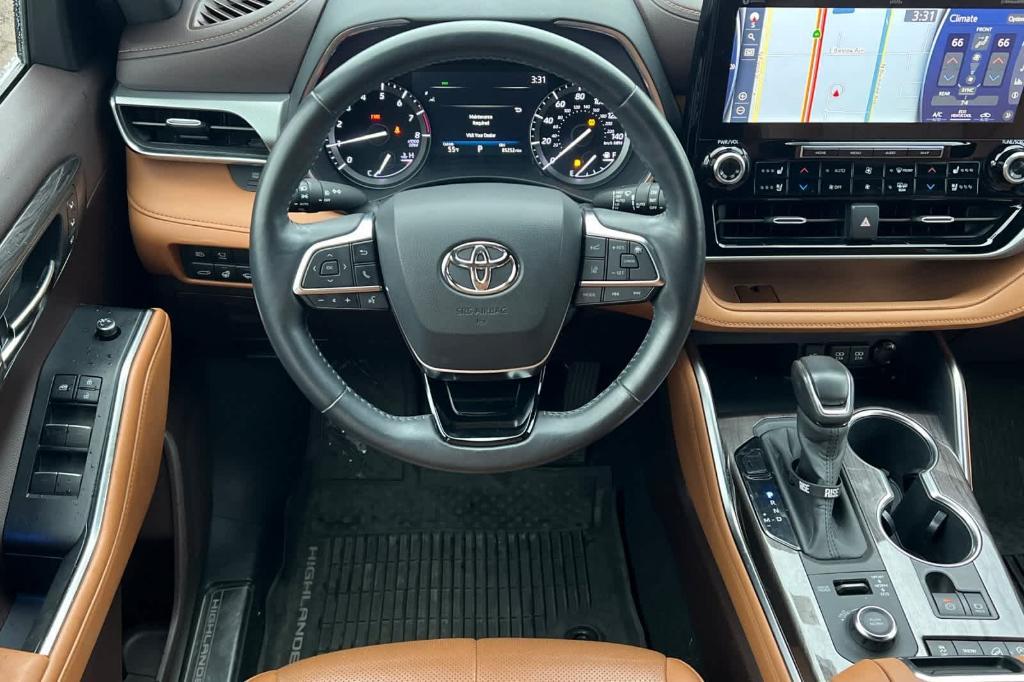 used 2020 Toyota Highlander car, priced at $36,310