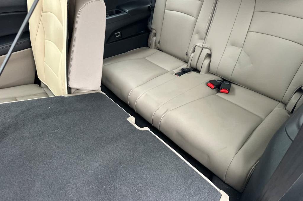 used 2018 Honda Pilot car, priced at $23,995