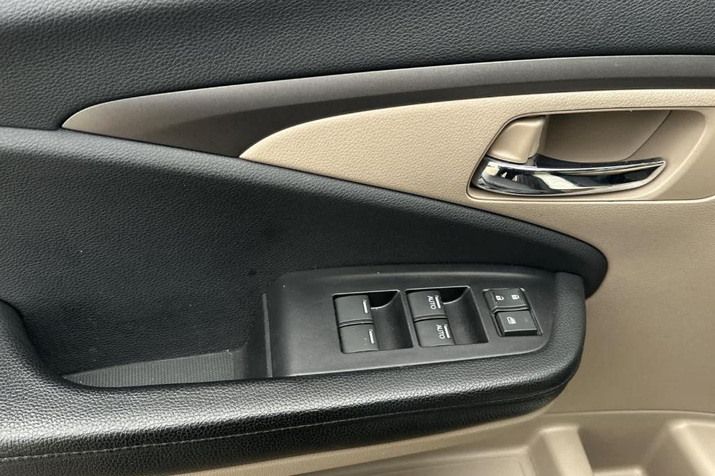 used 2018 Honda Pilot car, priced at $23,995